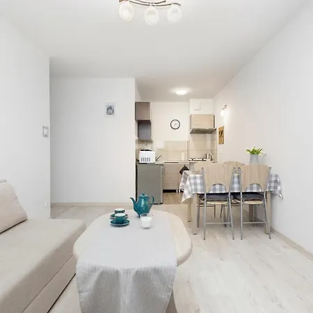 Apartment Paryska By Renters *