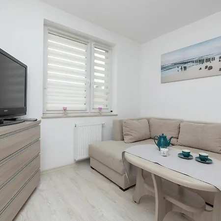 Apartment Paryska By Renters